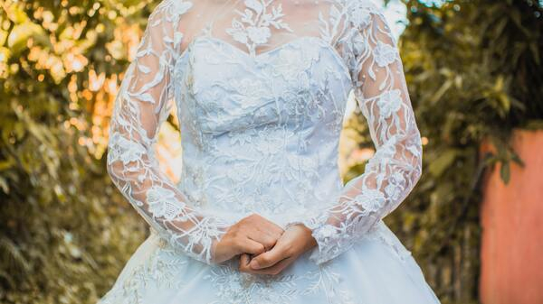 suknia śluba w stylu księżniczki
